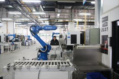 機(jī)器換人 技術(shù)進(jìn)步下的就業(yè)迷思與未來(lái)路徑